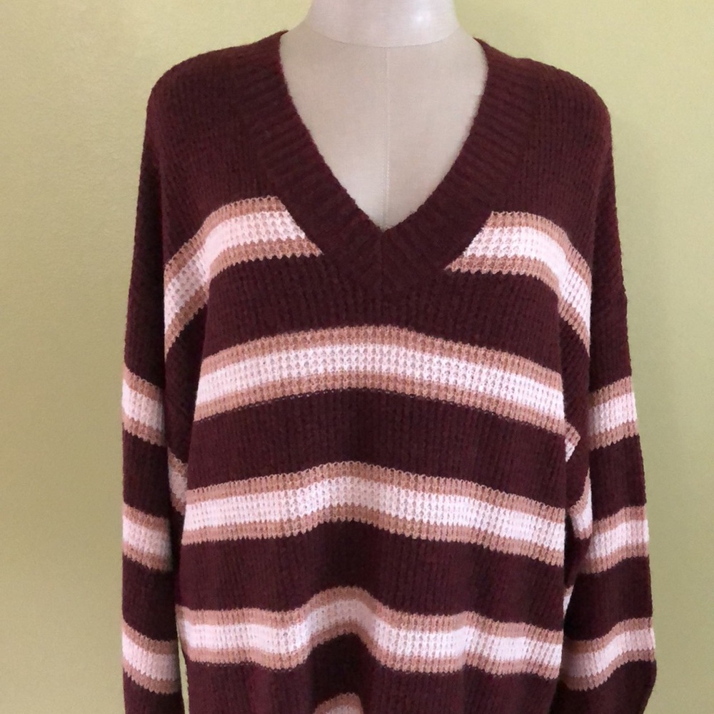 🔥NWT🔥 American Eagle Outfitters Women’s Oversized Waffle Knit V-Neck Sweater